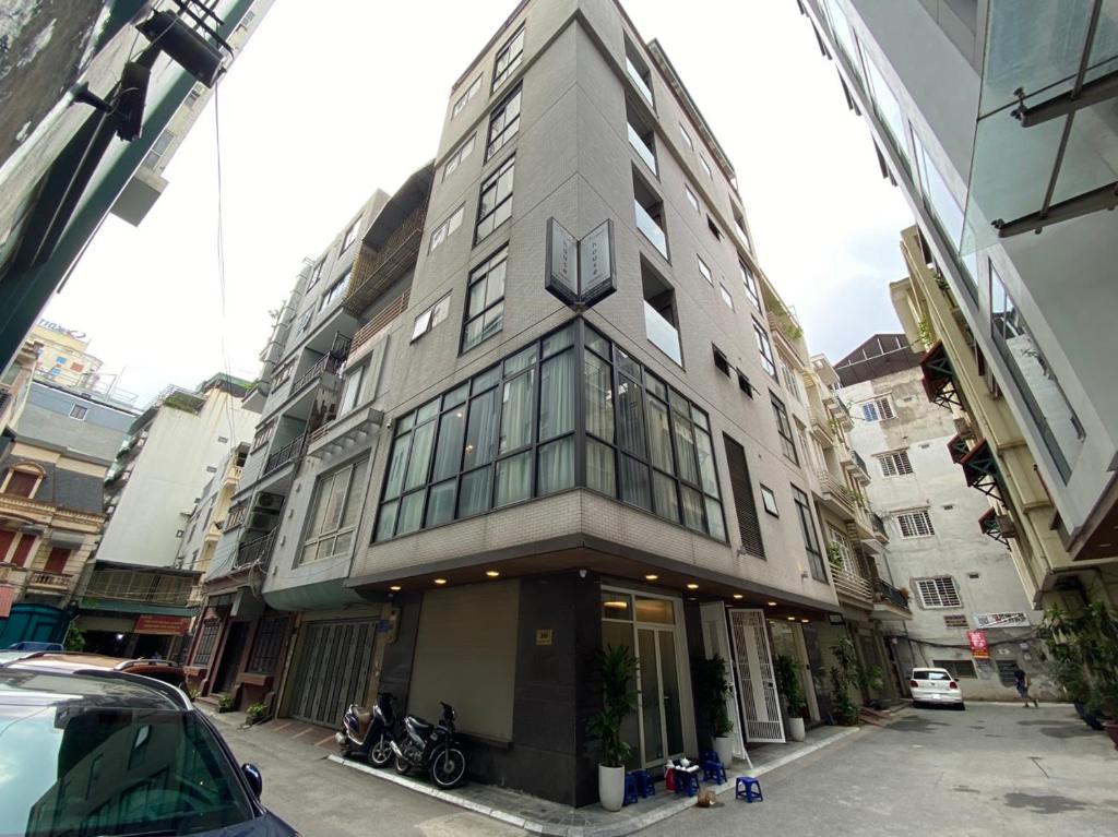 Hi.Home House near Lake – Hanoi